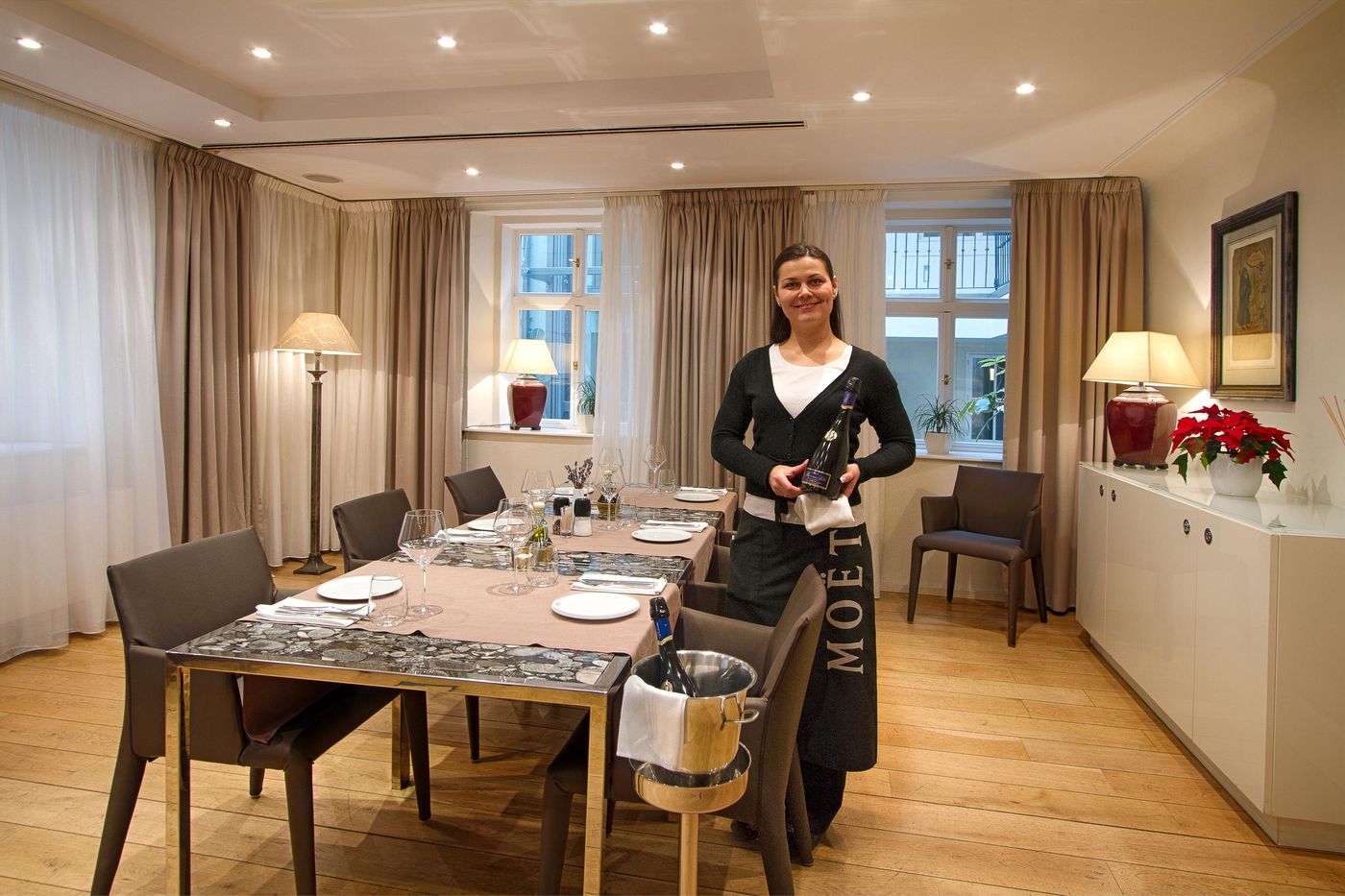 Three-Storks-Hotel-Restaurant-10