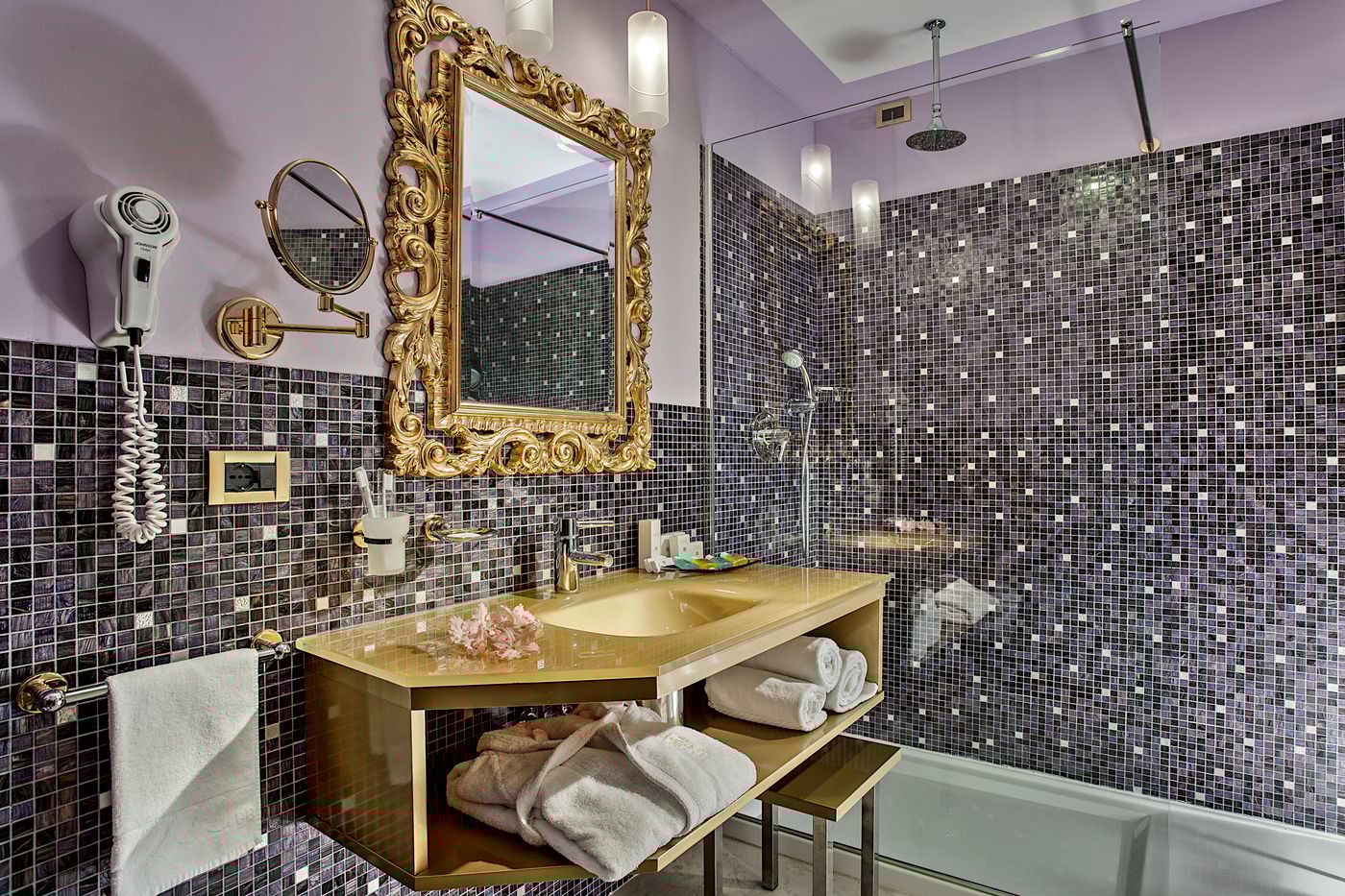 Park-Hotel-Junior-Room-17