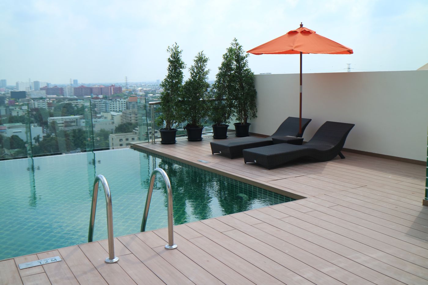 Al-Meroz-Hotel-Bangkok--SHA--Sports-and-Entertainment-34