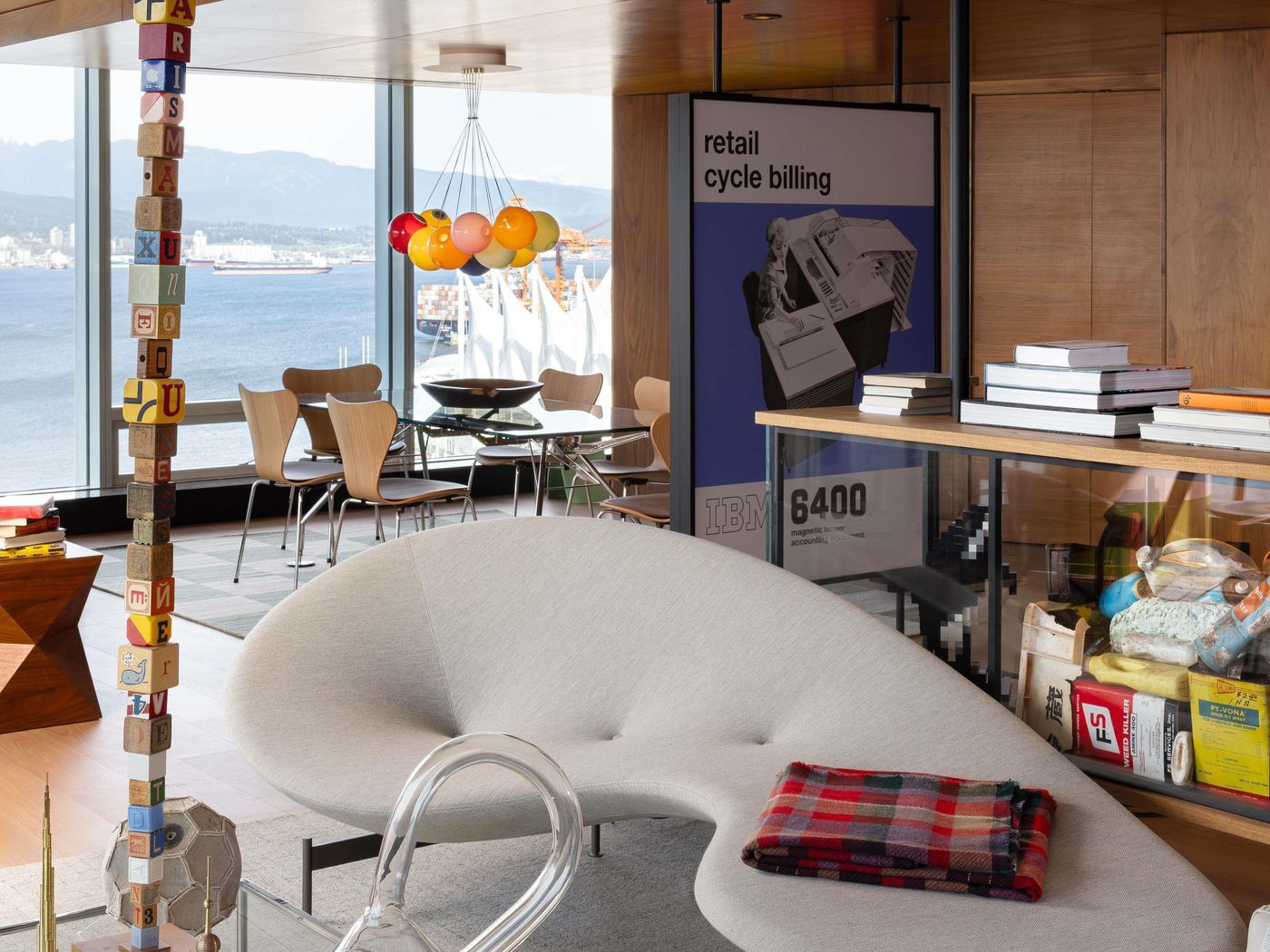 Fairmont-Pacific-Rim-Room-94