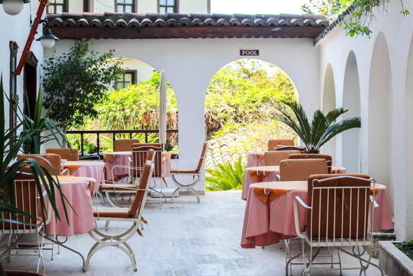 Argos-Hotel-Terrace-13