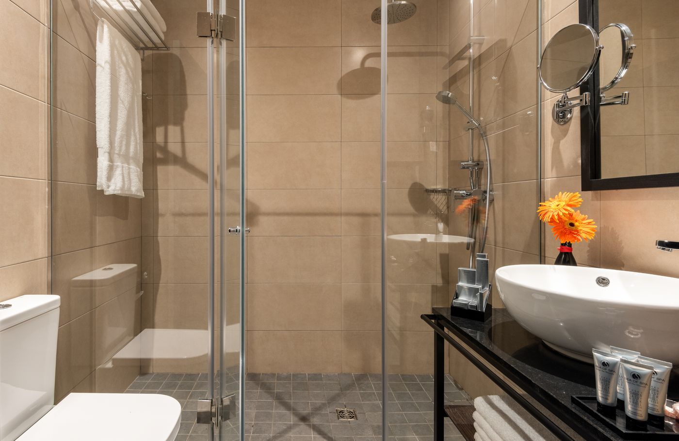 NYX-Hotel-Madrid-by-Leonardo-Hotels-Room-38