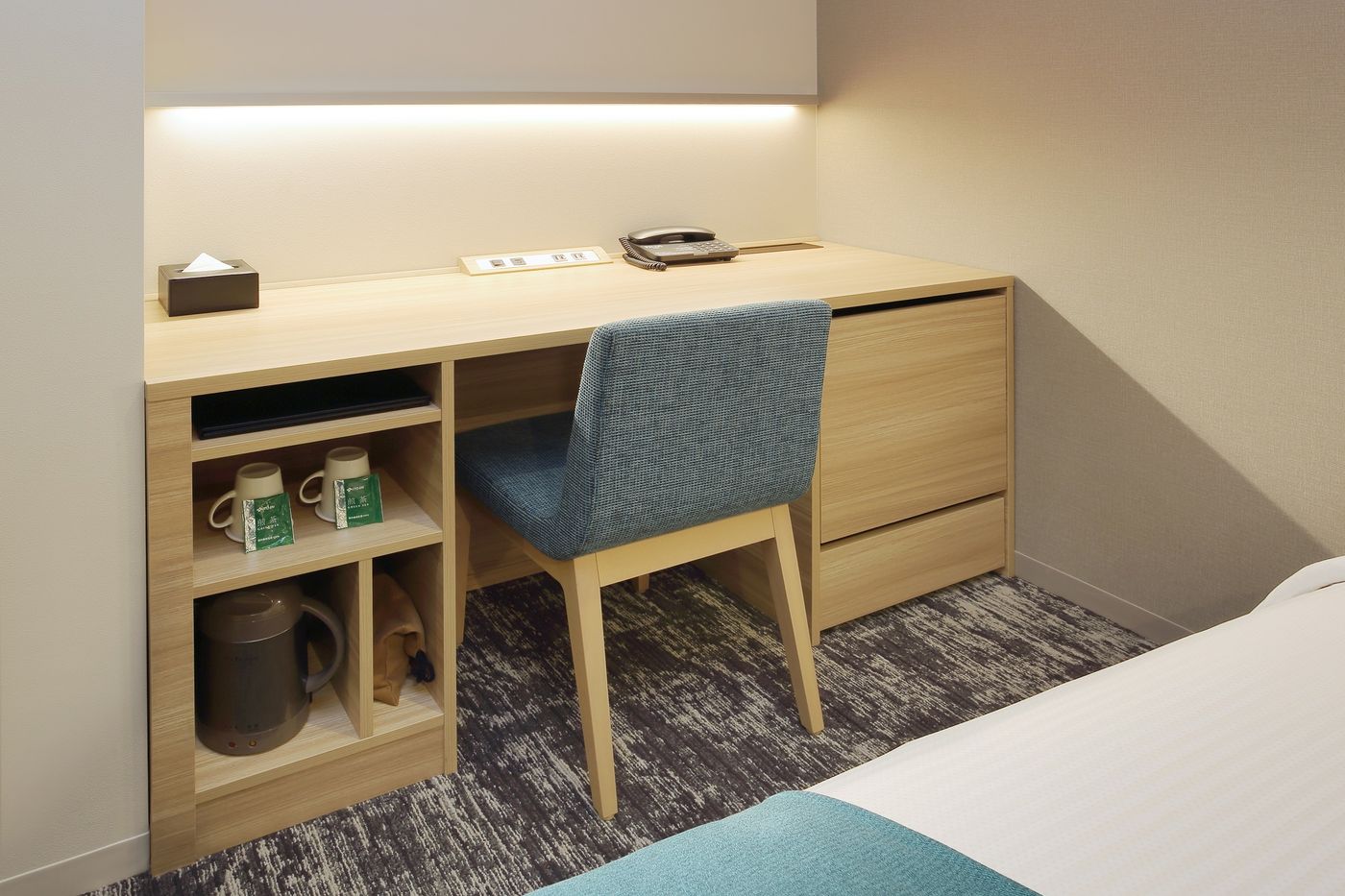 Keio Presso Inn Tokyo Kudanshita-Japan-Tokyo-Room-9