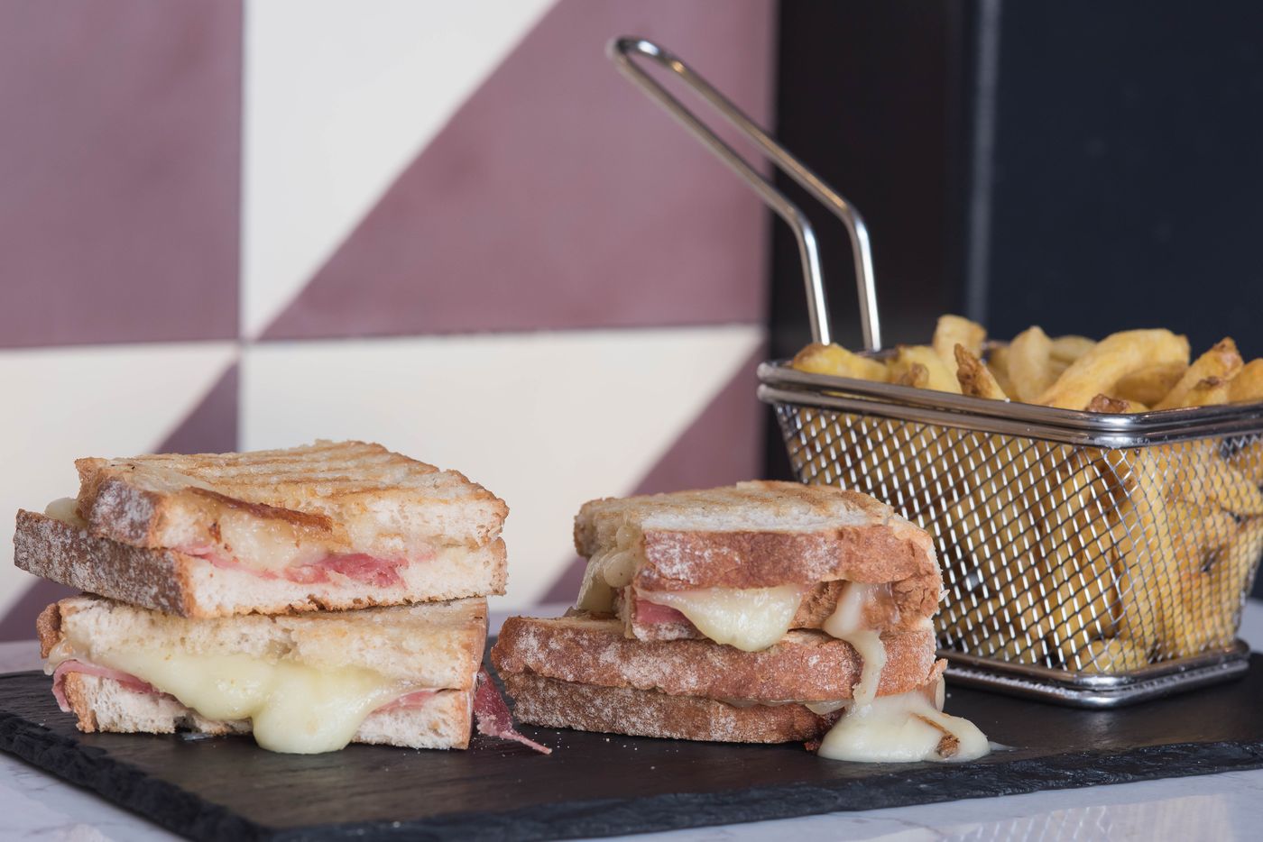 Upon-Lisbon-Prime-Residences-Restaurant-25