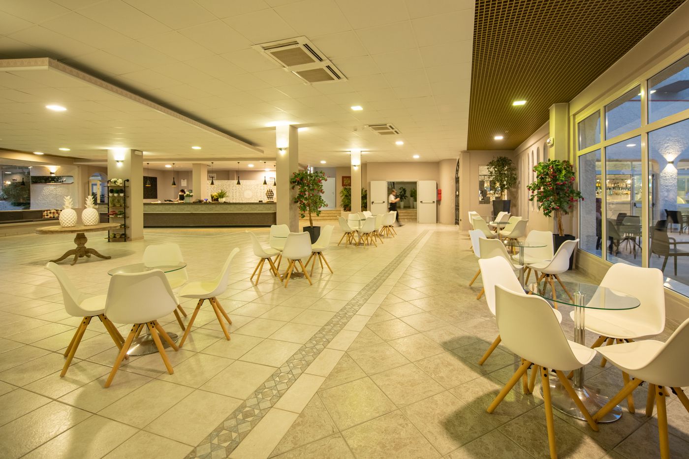 Hotel-Club-Eloro-Lobby-53