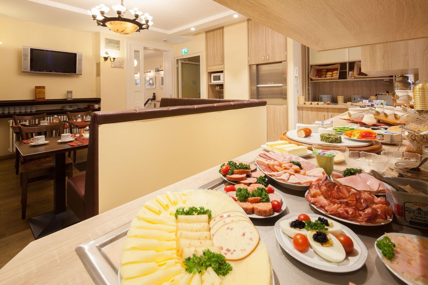 Hotel-Pension-Kastanienhof-Restaurant-14