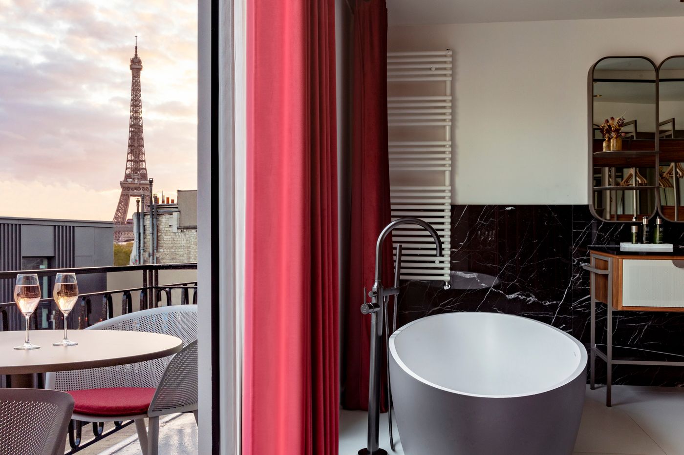 Melia-Paris-Tour-Eiffel-Room-7