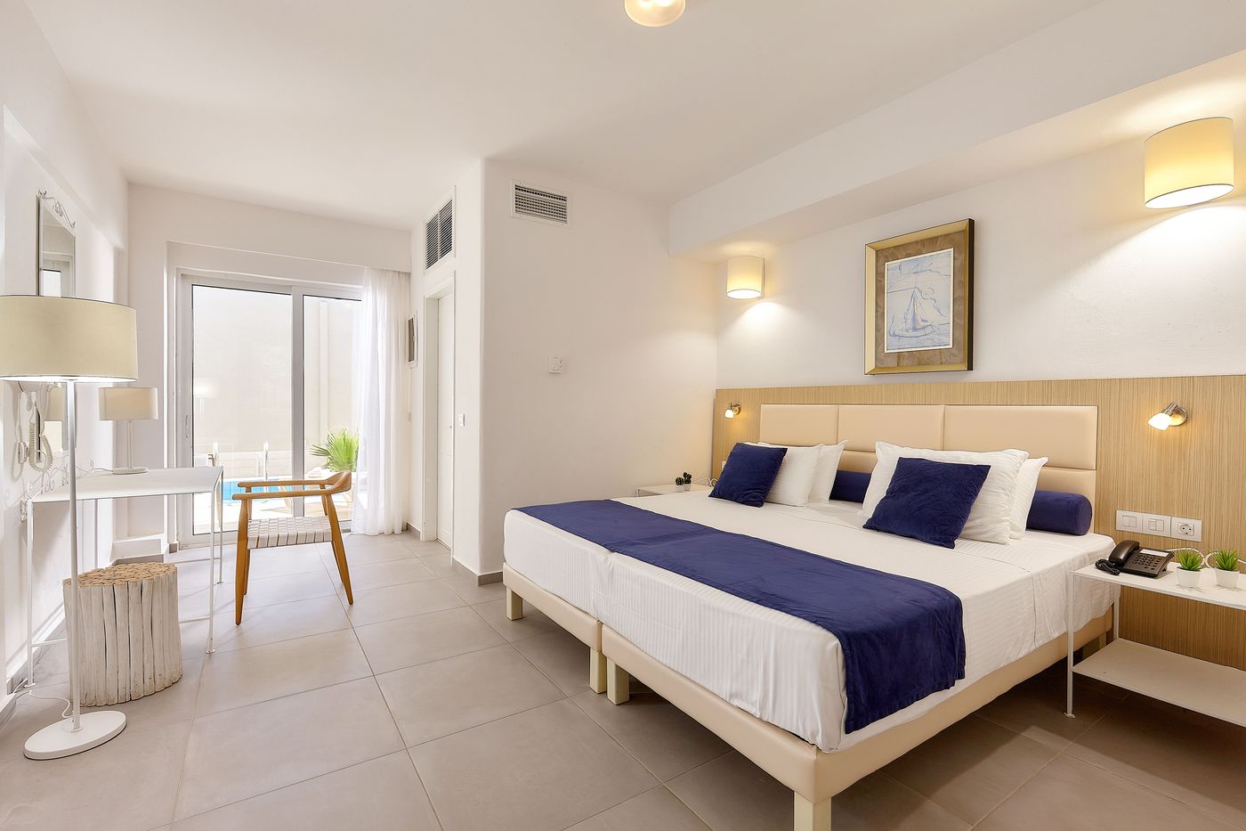 St--Constantin-Hotel-Room-21