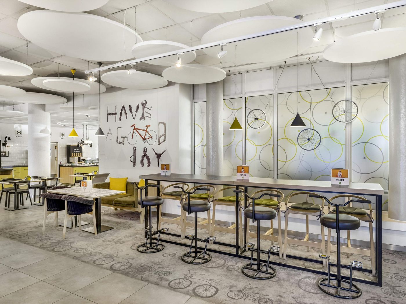 ibis-Styles-Budapest-City-Bar-5