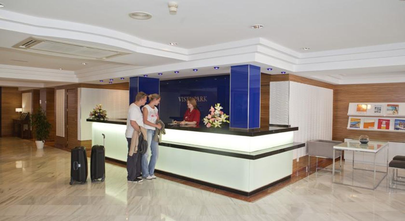 Hotel and Apartments Vista Park