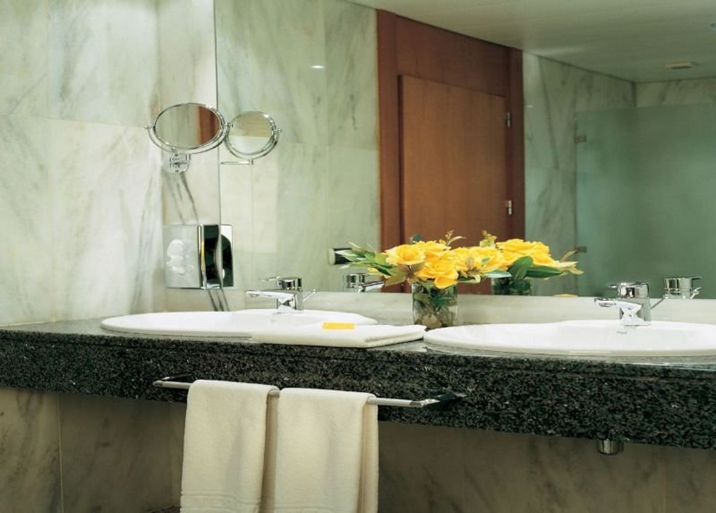 Hotel-Jardines-de-Amaltea-Room-19