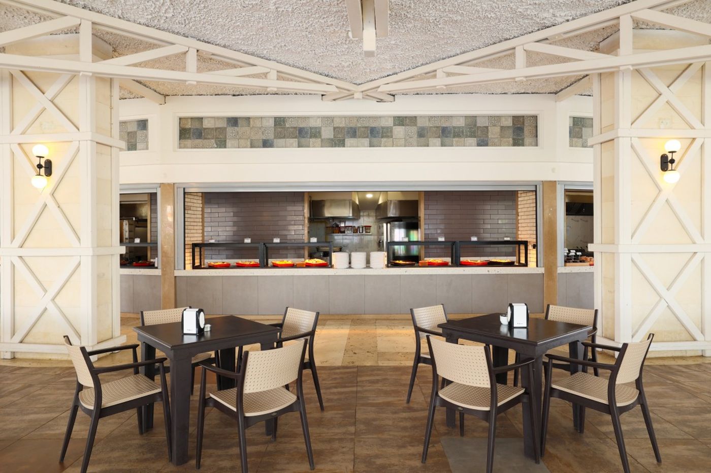 Crystal-Admiral-Resort-Restaurant-44