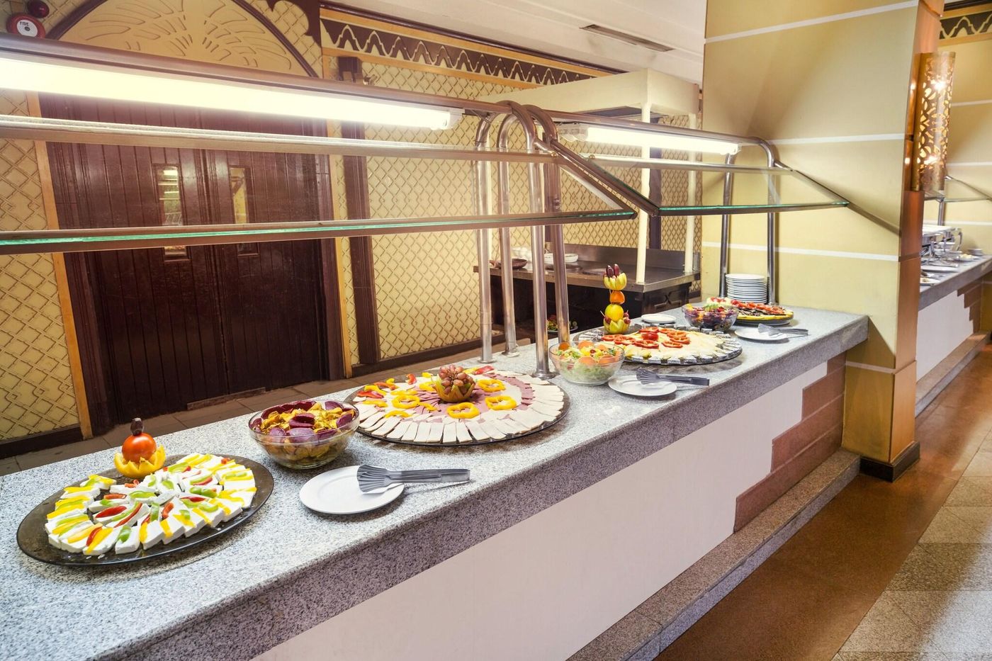 Pyramisa-Hotel-Luxor-Restaurant-30