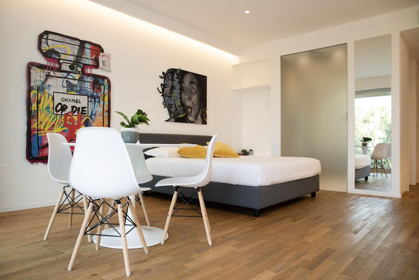 Marina-Gardens-Boutique---Suites-Room-8