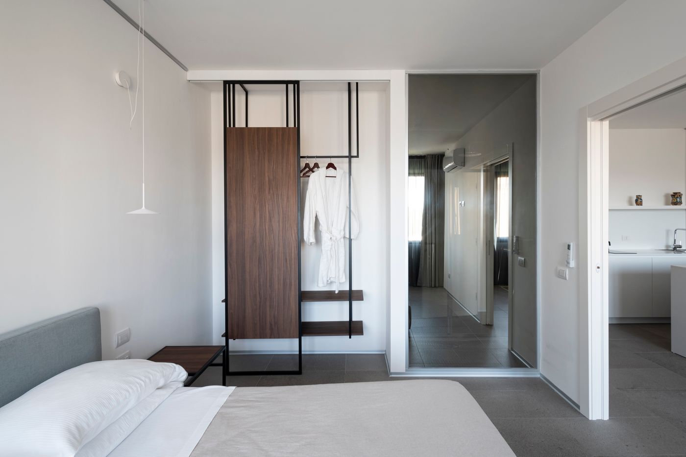 Alkamuri-Posh-Hotel---Spa-Room-20