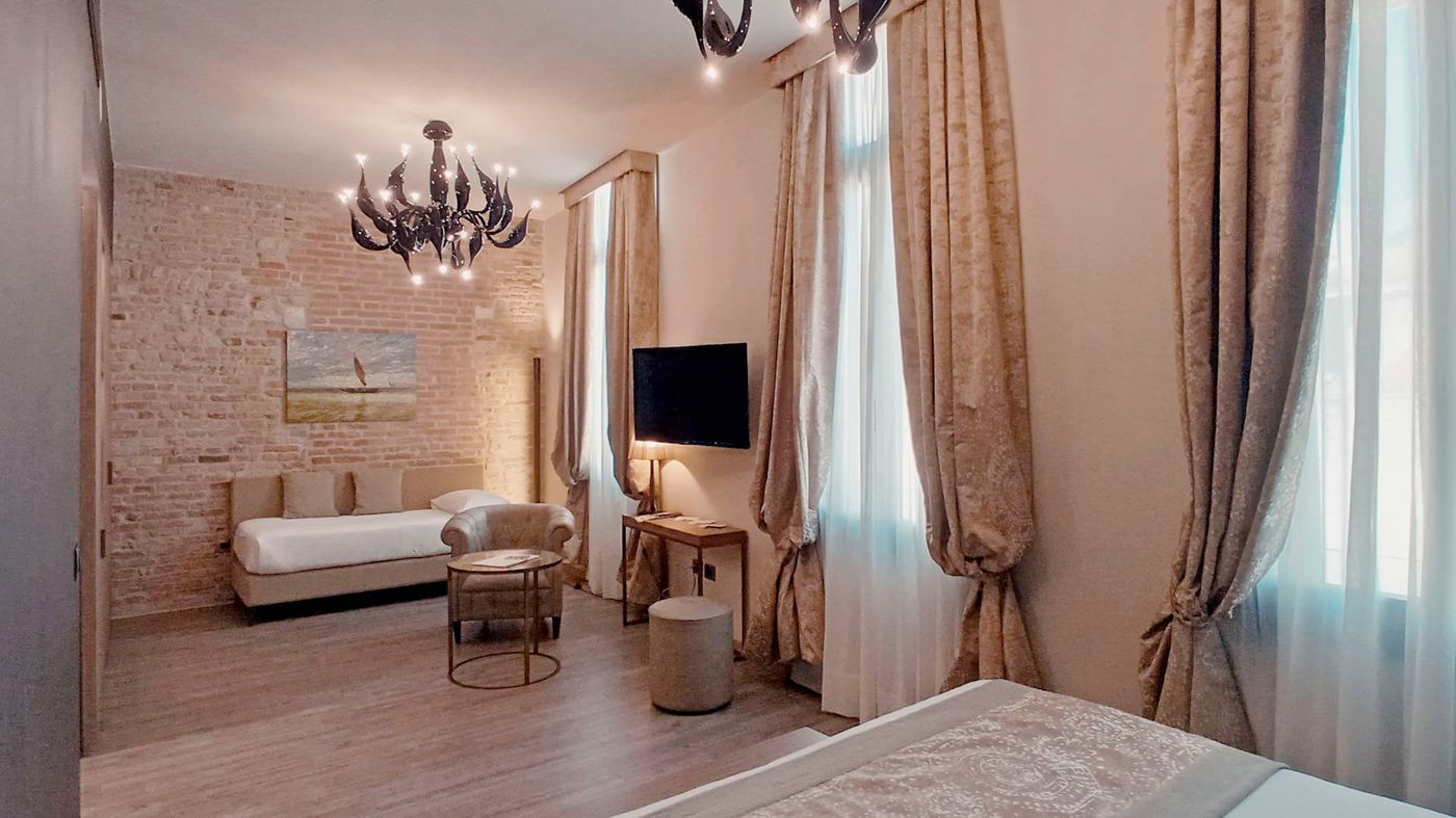Hotel-Aquarius-Venice-Room-51