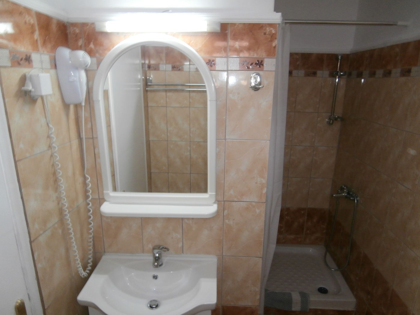 River-Studios-and-Apartments-Room-34