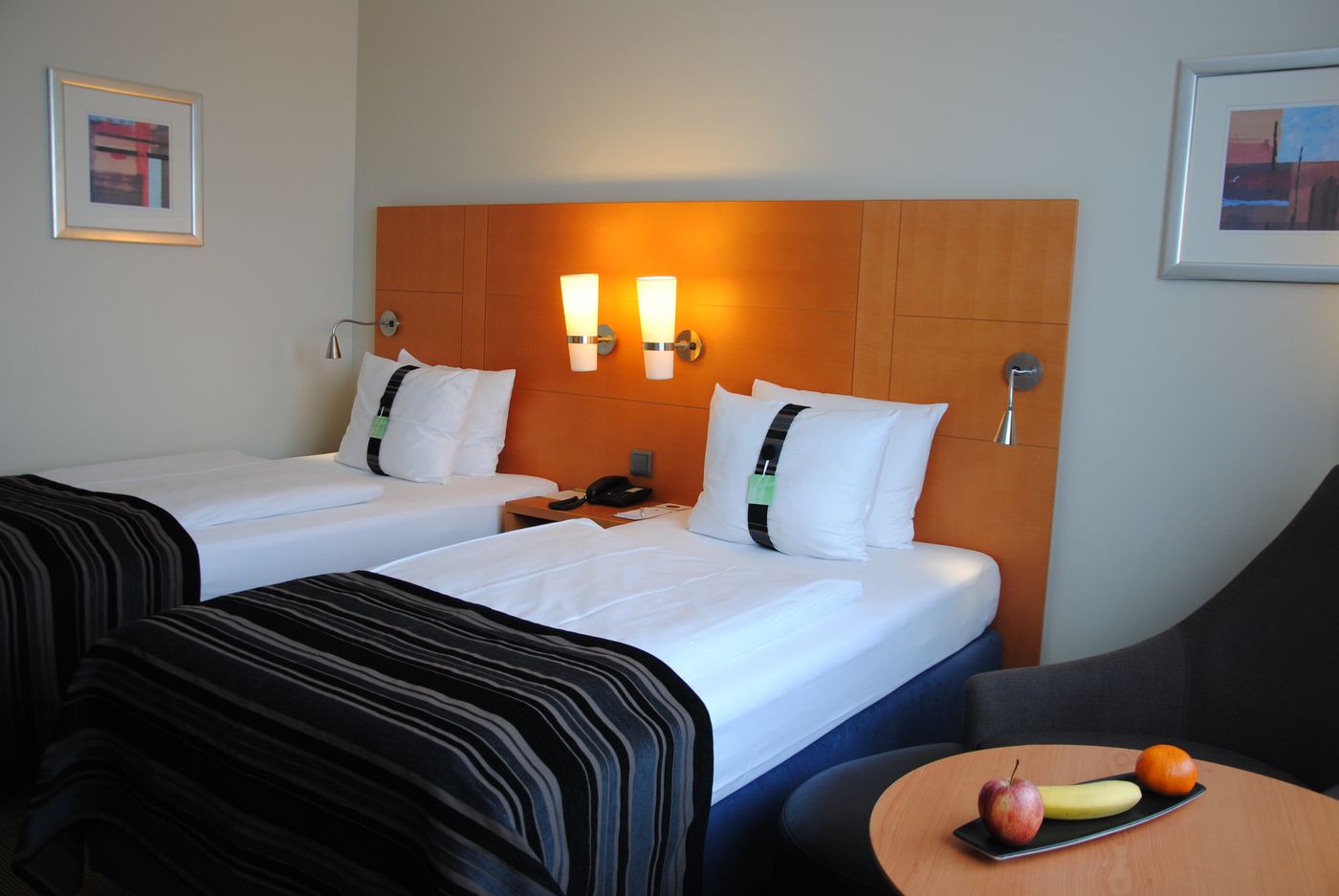 Holiday-Inn-Munich---City-Centre-Room-26