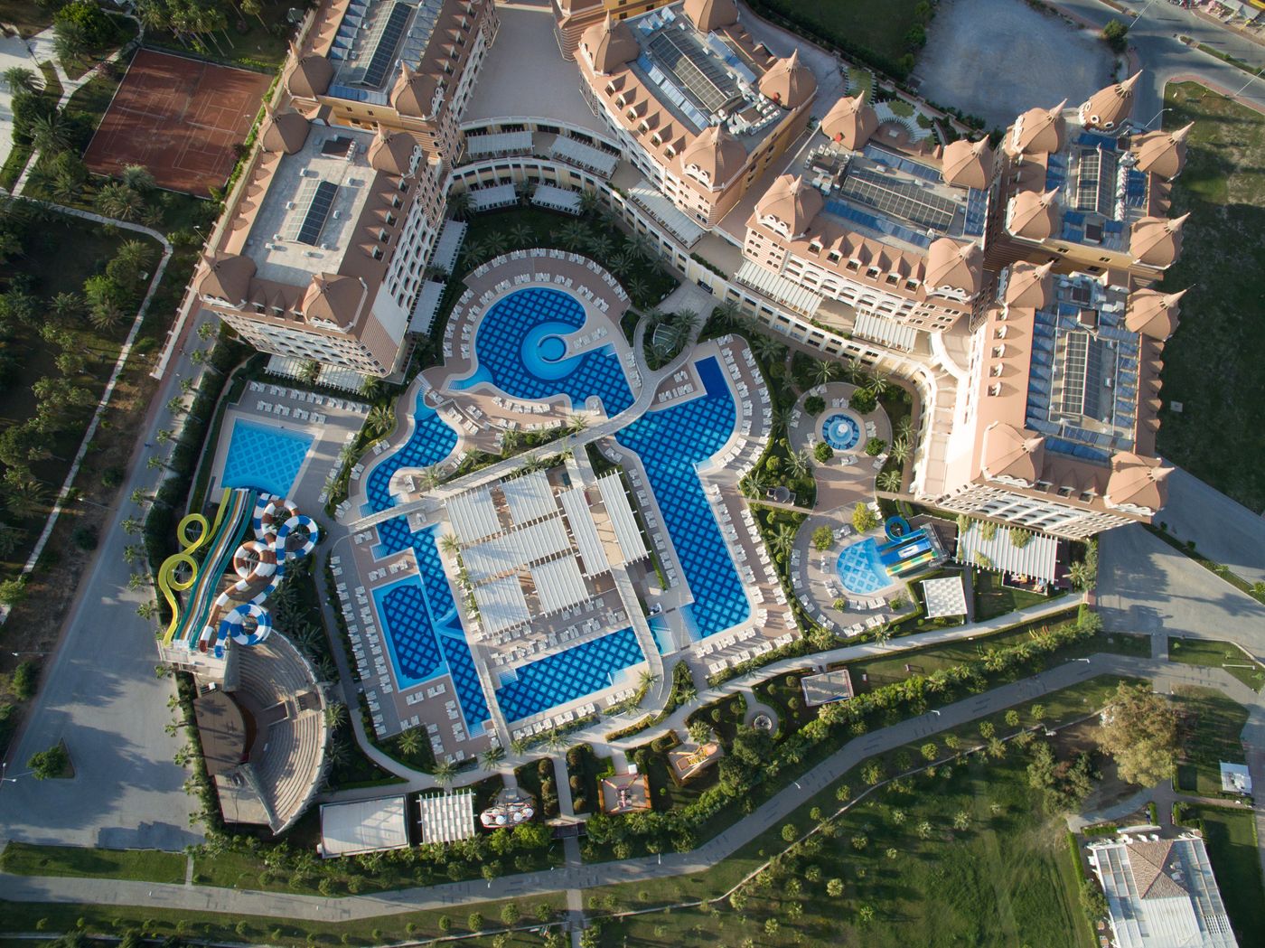 Royal-Alhambra-Palace-General-view-10