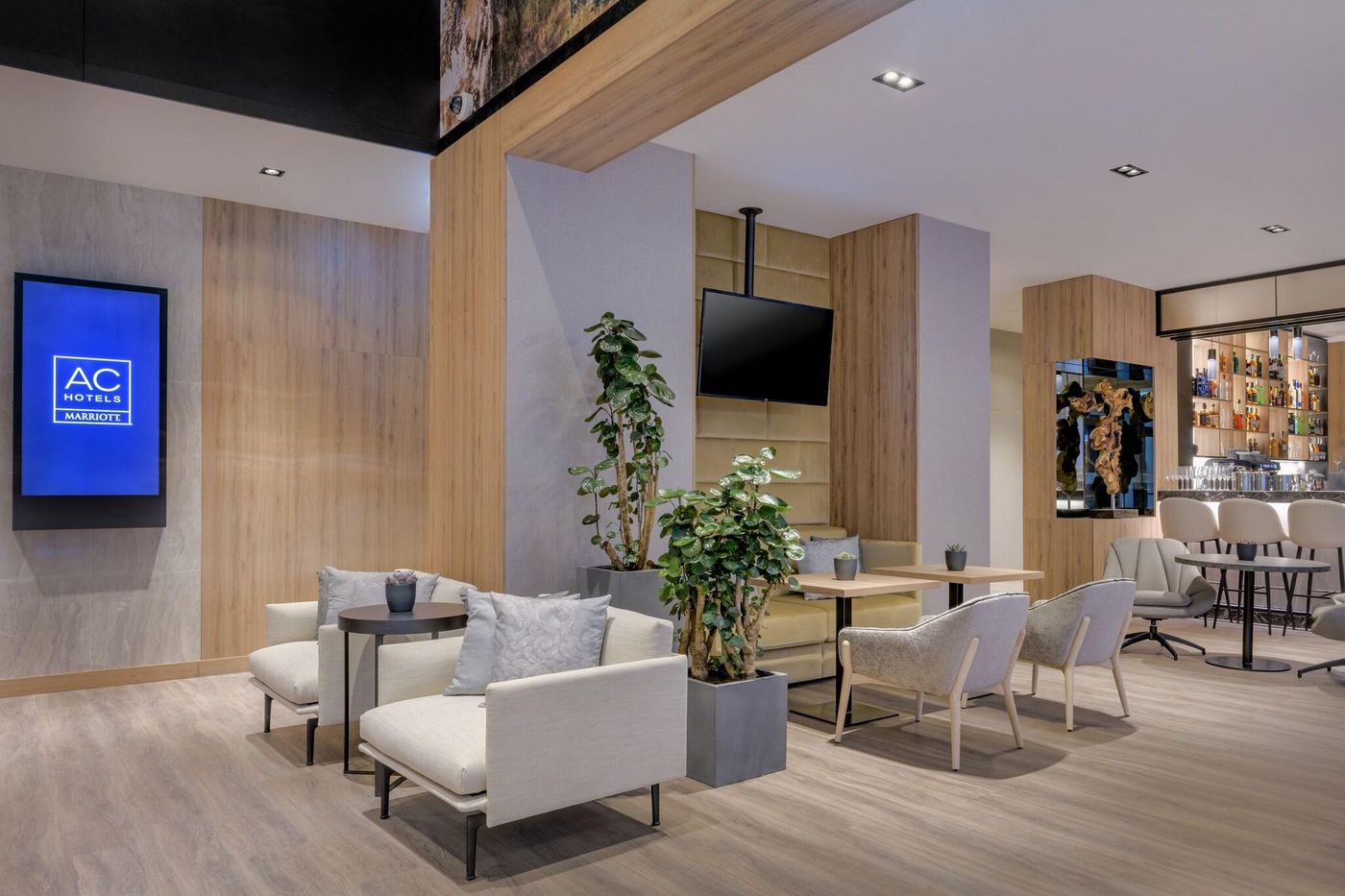 AC-Hotel-by-Marriott-Krakow-Lobby-8