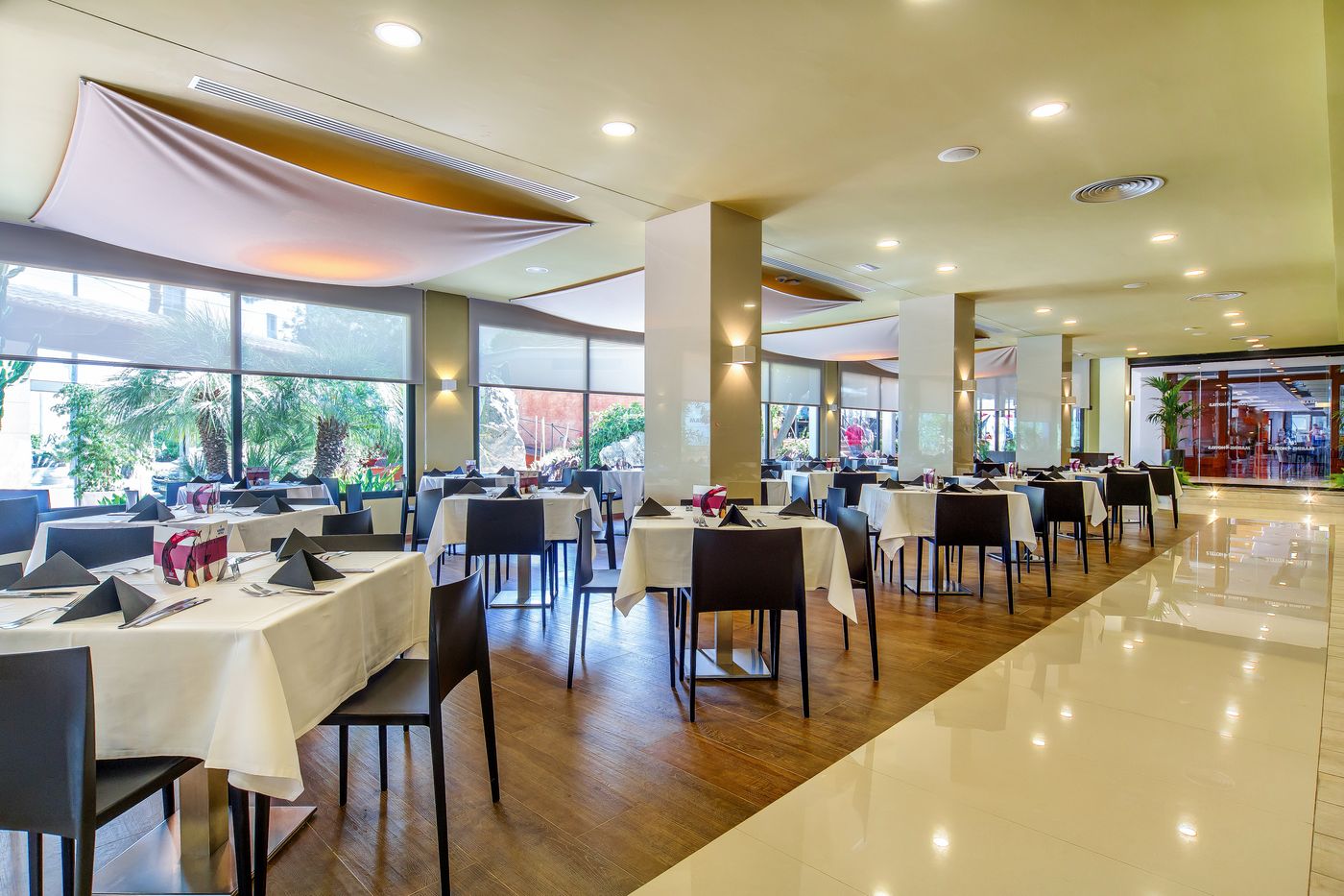 Marins Playa Aparthotel