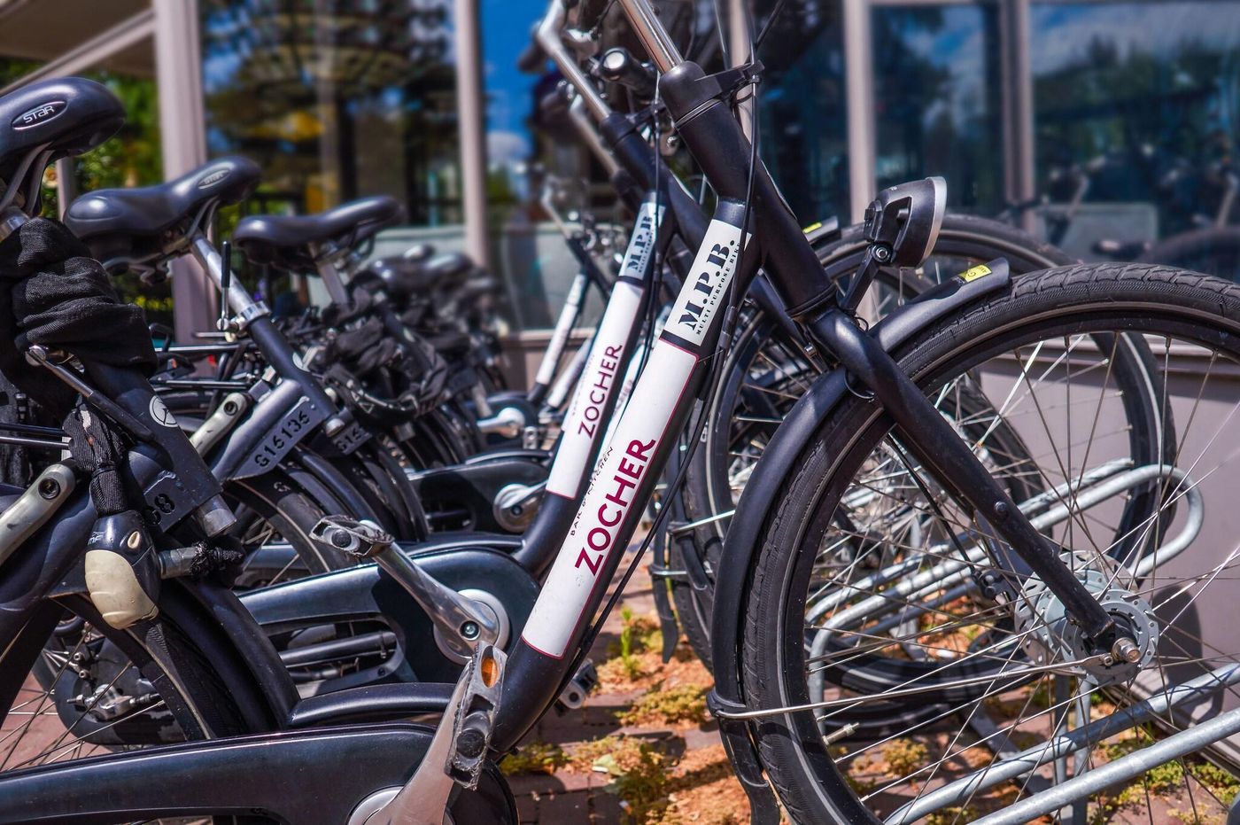 Carlton-Square-Sports-and-Entertainment-44