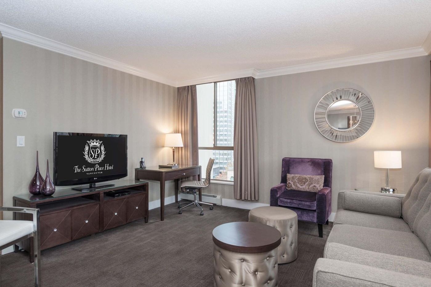 La-Grande-Residence-Vancouver-At-The-Sutton-Place-Room-20