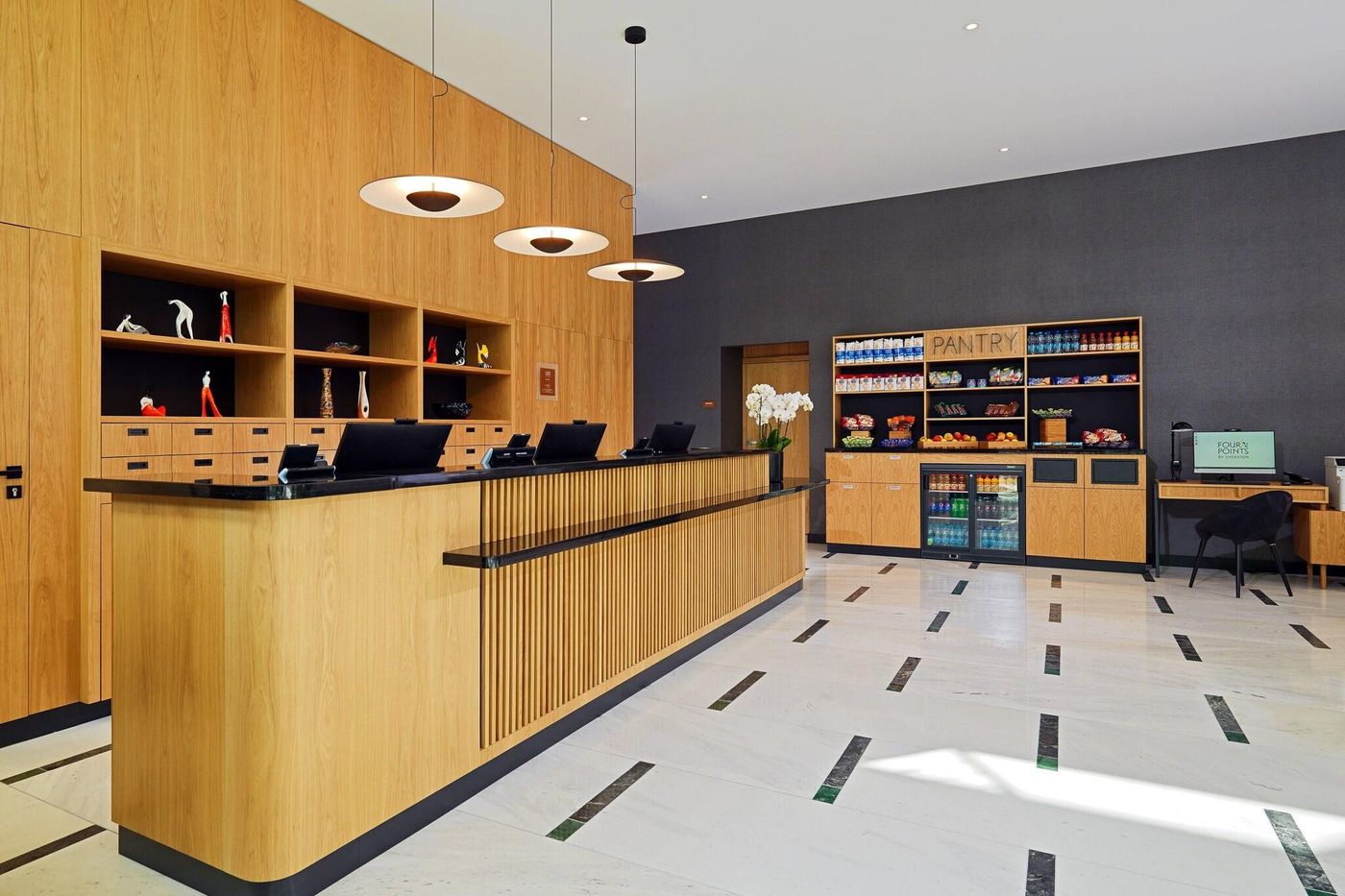 Four-Points-By-Sheraton-Warsaw-Mokotow-Lobby-11