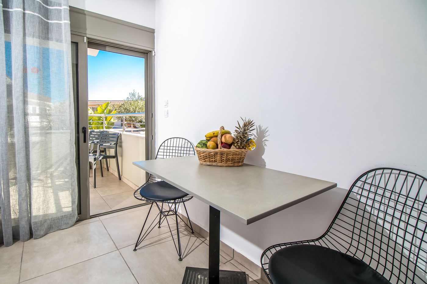 Hillside-Studios-Room-62