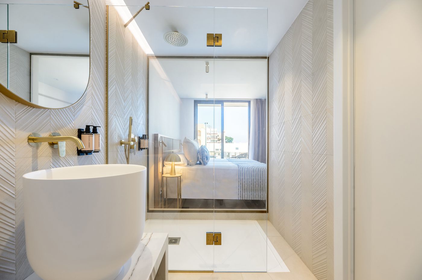 18.08.25 Vibra Yamm Urban Hotel - Adults Only