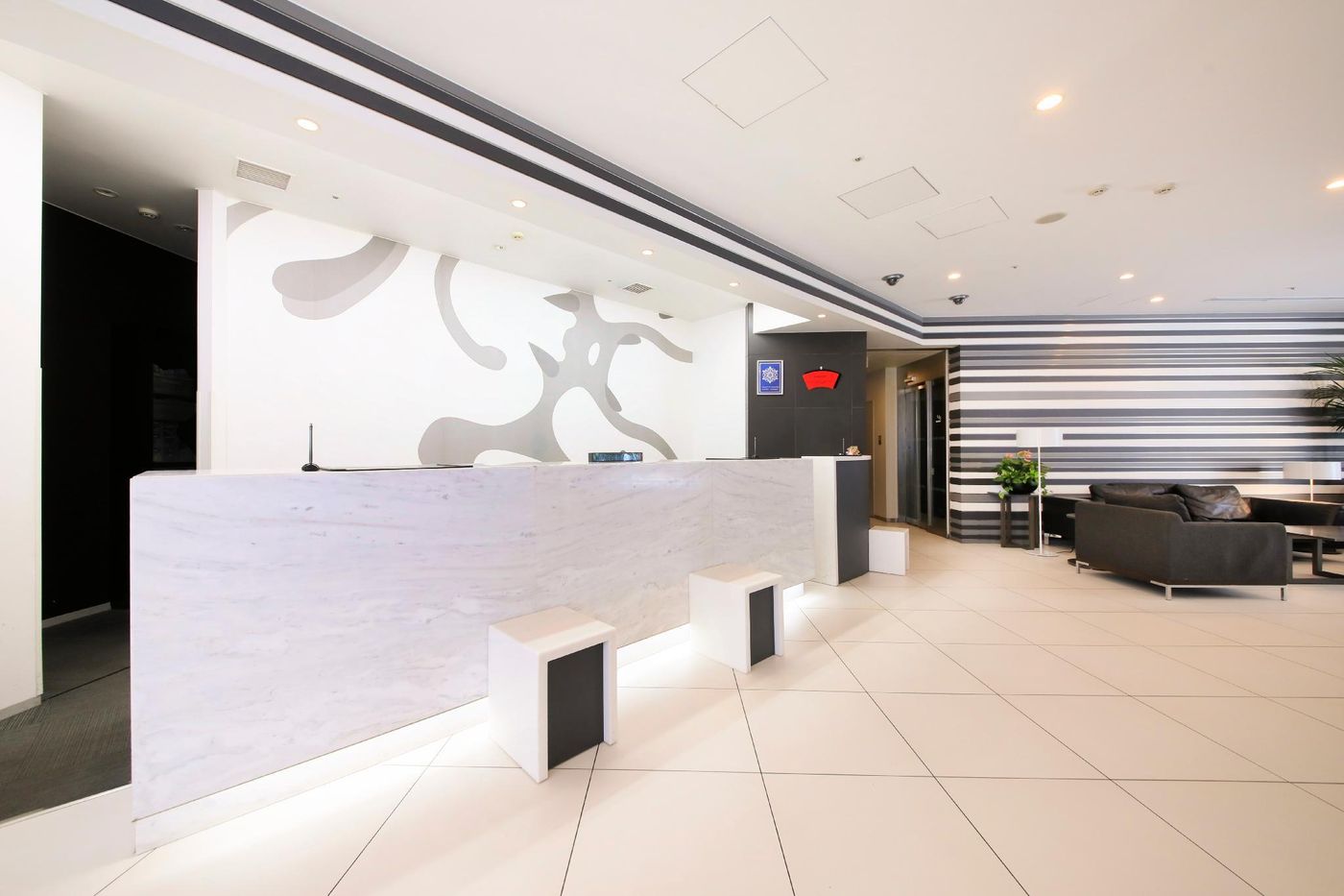 Richmond Hotel Asakusa-Japan-Tokyo-Lobby-7