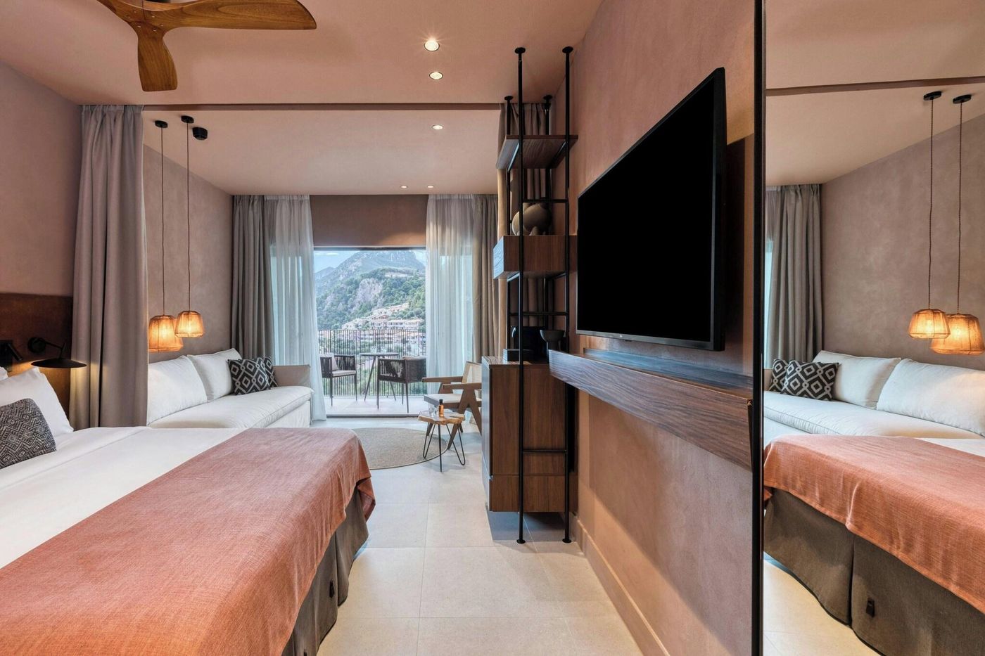 Iti-Louis-Grand--Room-39