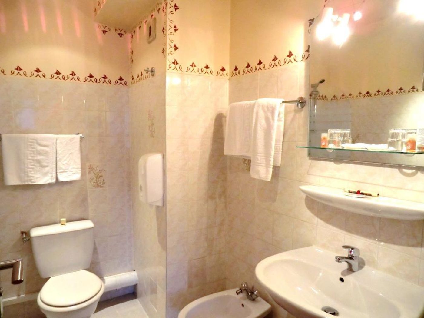 The Originals City, Hôtel du Parc, Avignon Est-France-ENTRAIGUES SUR LA SORGUE-Room-7