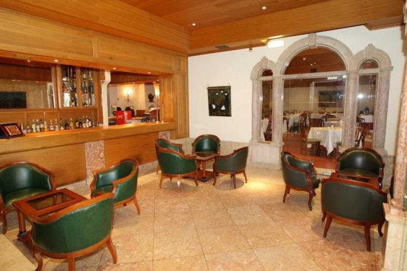 Turim-Club-D-Azeit-o-Hotel-Bar-10