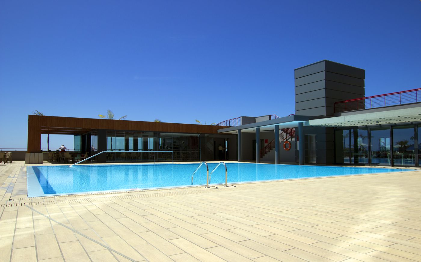 The-Views-Monumental-Pool-2