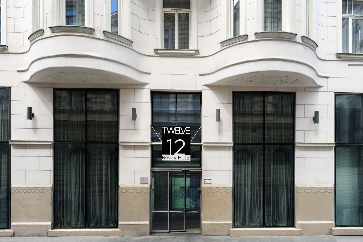 Hotel-12-Revay-Hotel-General-view-1