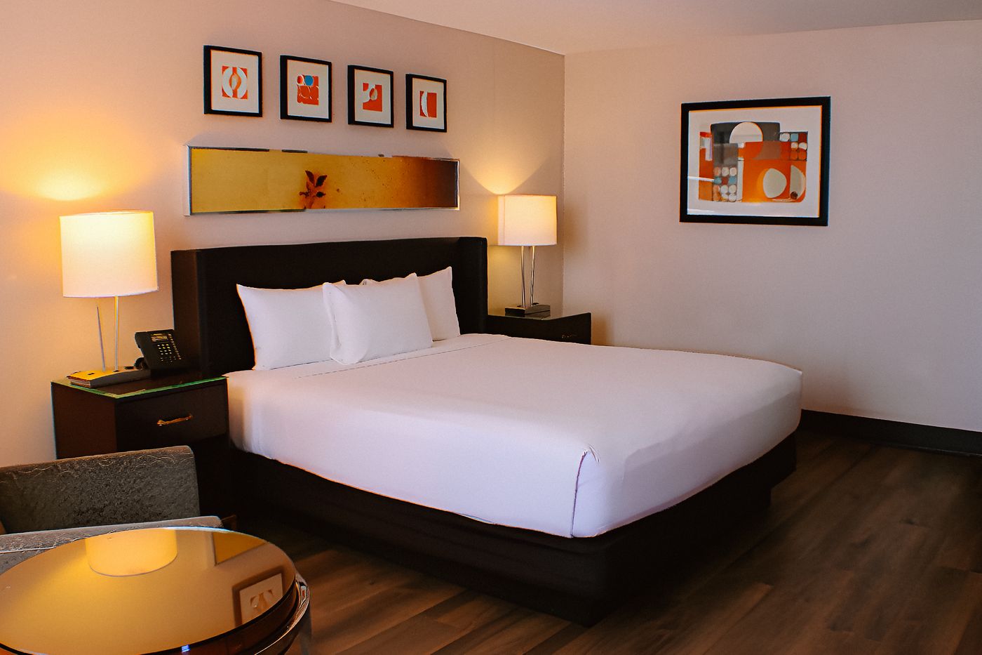 Circus-Circus-Las-Vegas-Hotel-Room-10