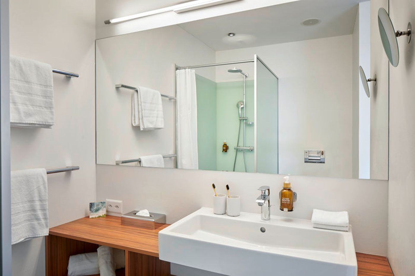 TOP Hotel Roessli Gourmet and SPA Weggis-Switzerland-WEGGIS-Room-6