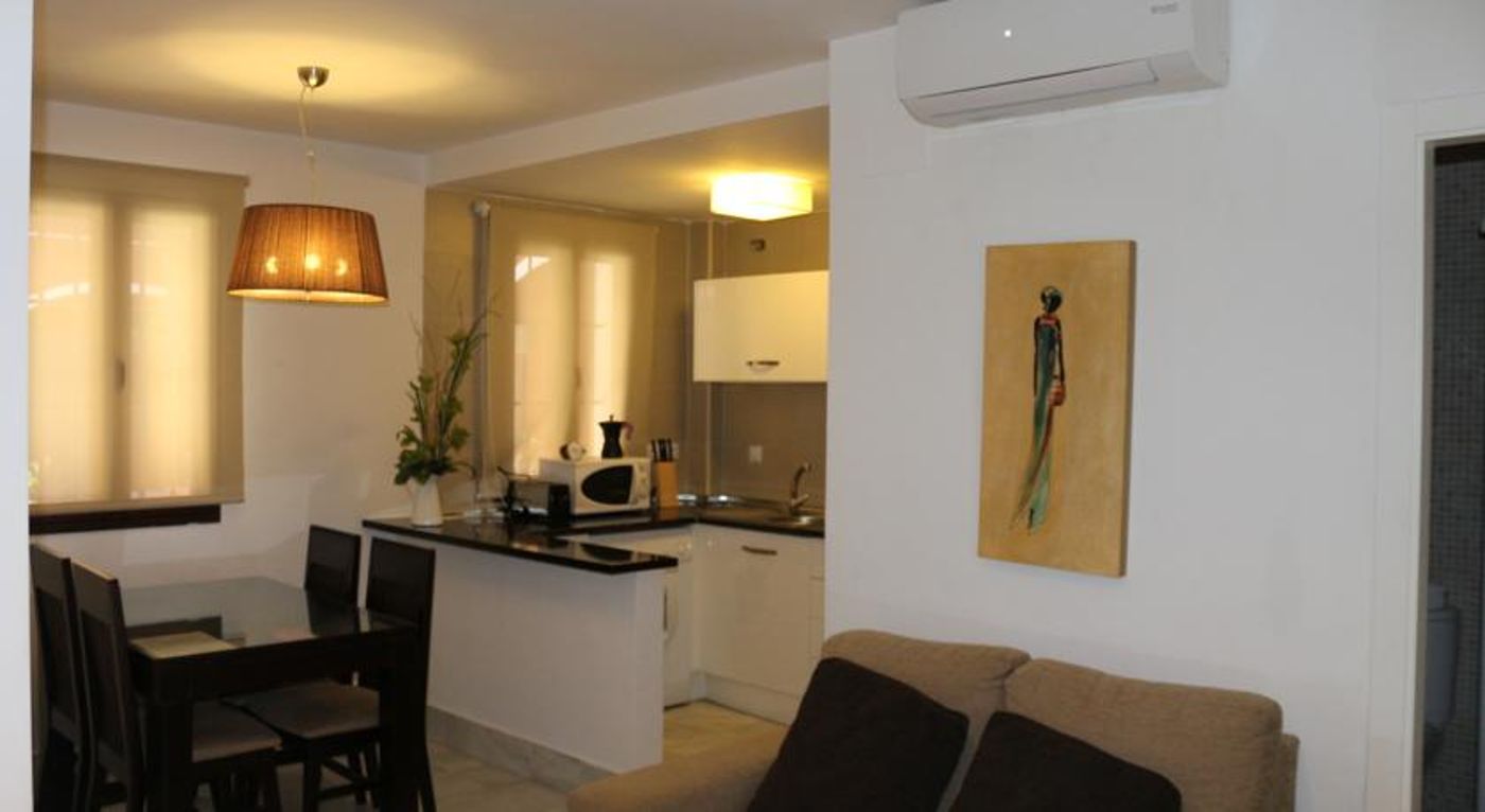 AT-Palacio-de-Luja-Room-16