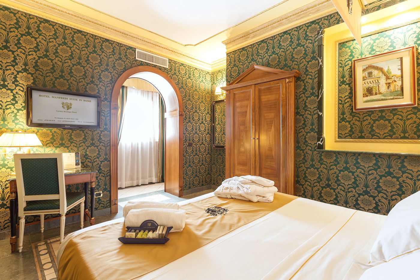 Hotel-Manfredi-Suite-In-Rome-Room-3