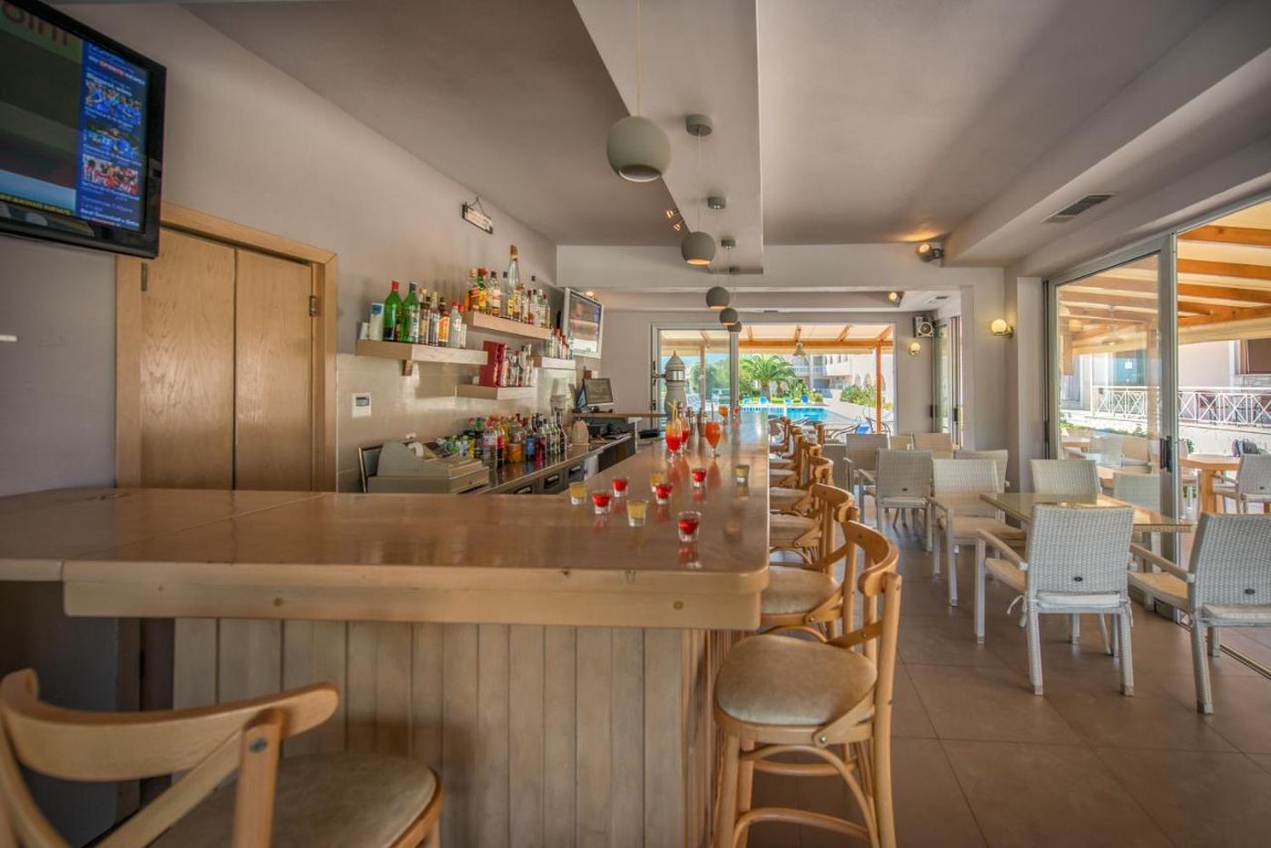 Plessas-Palace-Aparthotel-Lobby-24