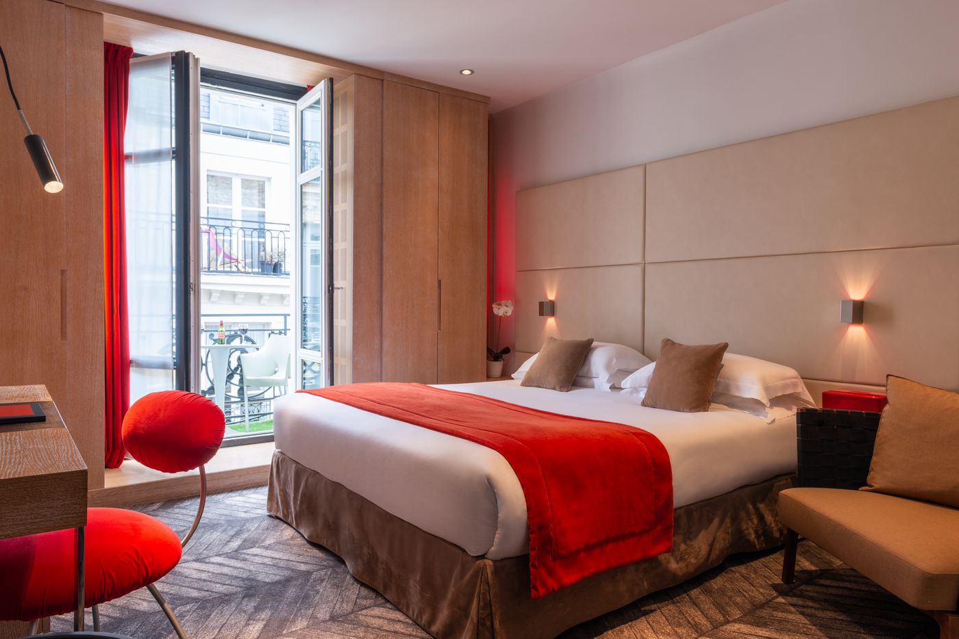 Hotel-Golden-Tulip-Opera-De-Noailles-Room-17