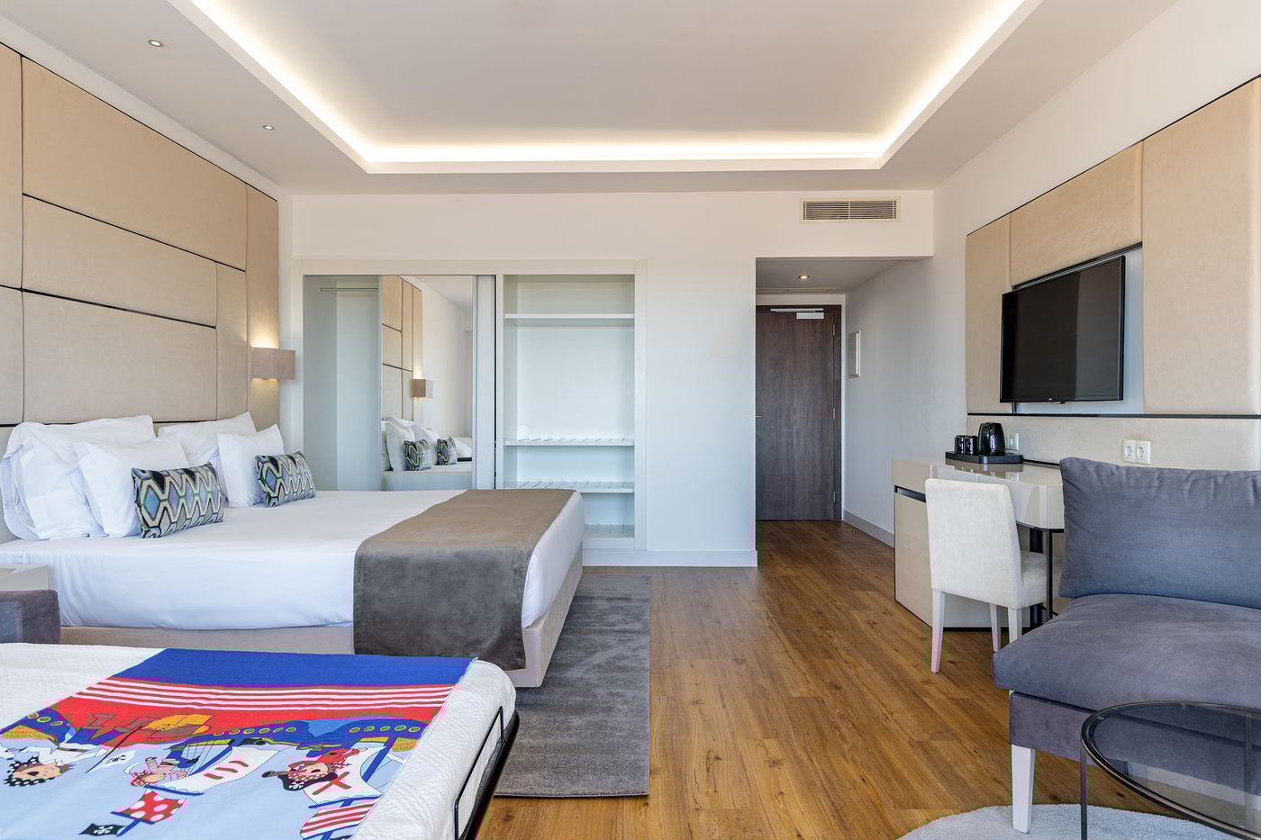 Jupiter-Albufeira-Hotel---Family---Fun-Room-25