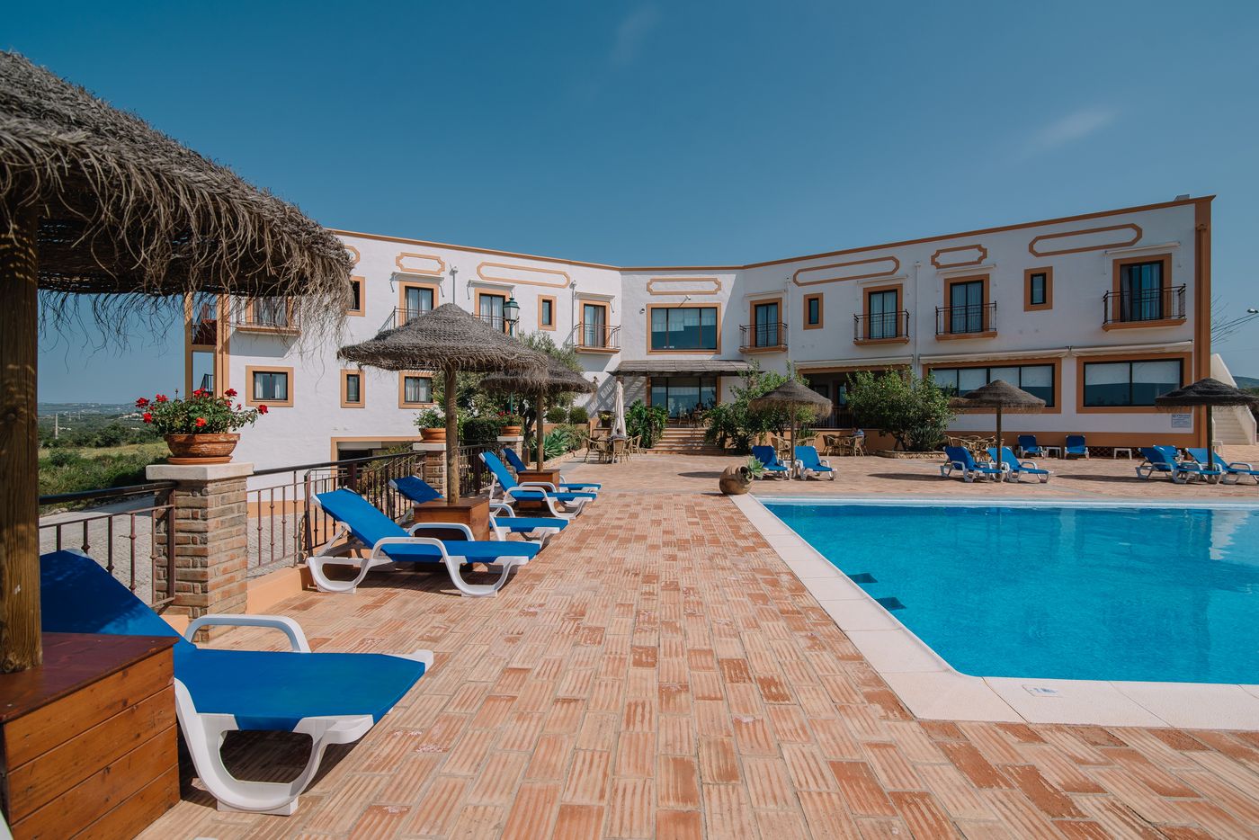 Quinta-Dos-Poetas-Pool-4