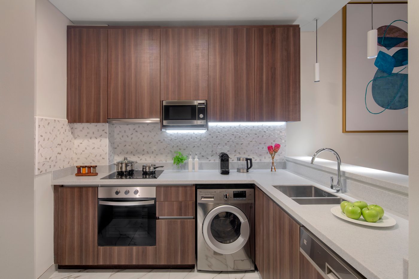 Avani-Plus-Palm-View-Dubai-Hotel-and-Suites-Room-40