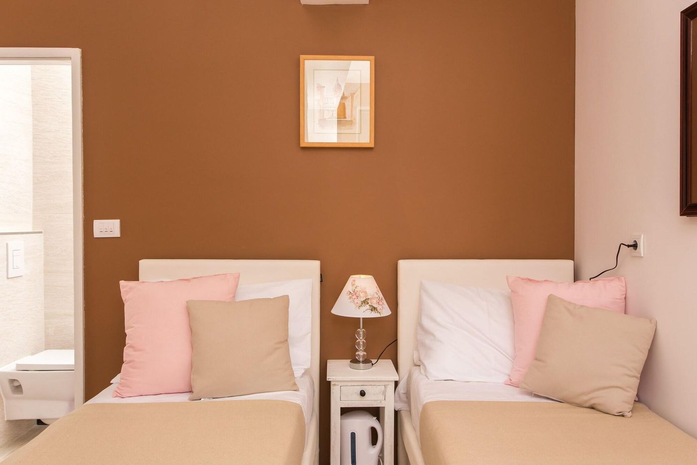 Guest-House-Cuk-Room-22