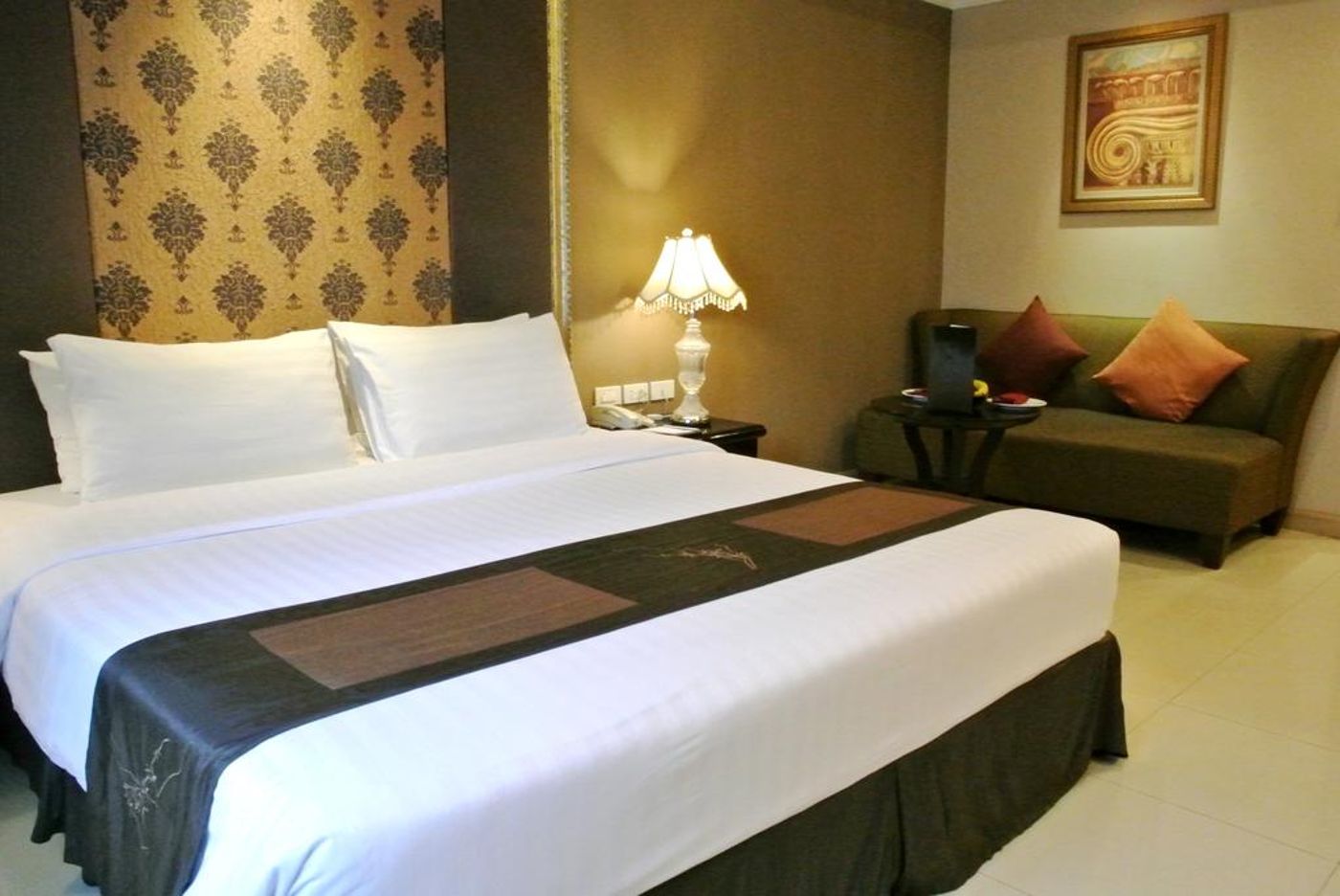 Furama-Xclusive-Sukhumvit-Bangkok-Room-7
