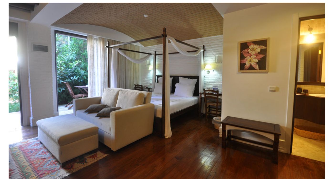 El-Vino-Hotel-Suites-Room-17