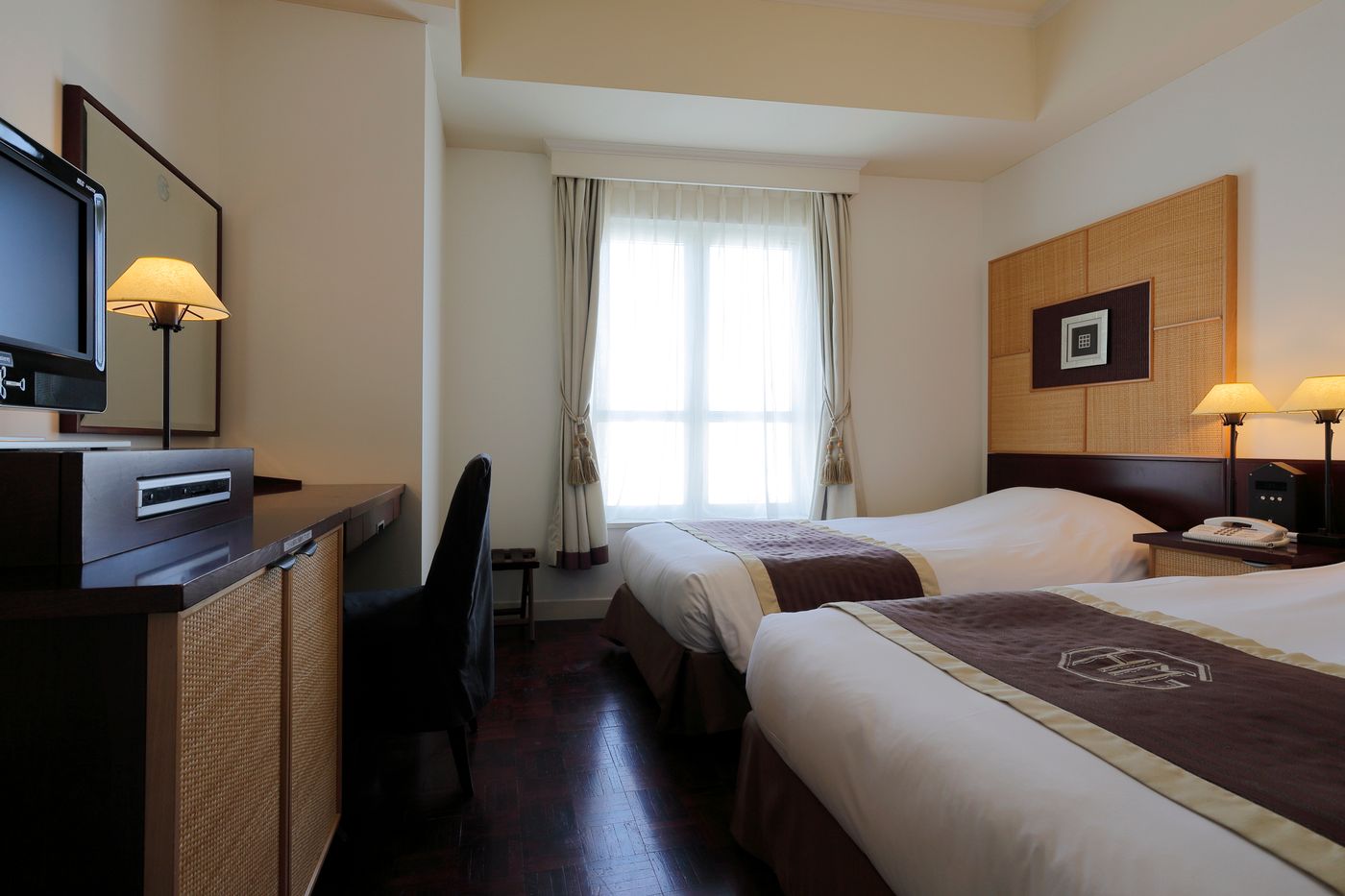 Hotel Monterey Ginza-Japan-Tokyo-Room-5
