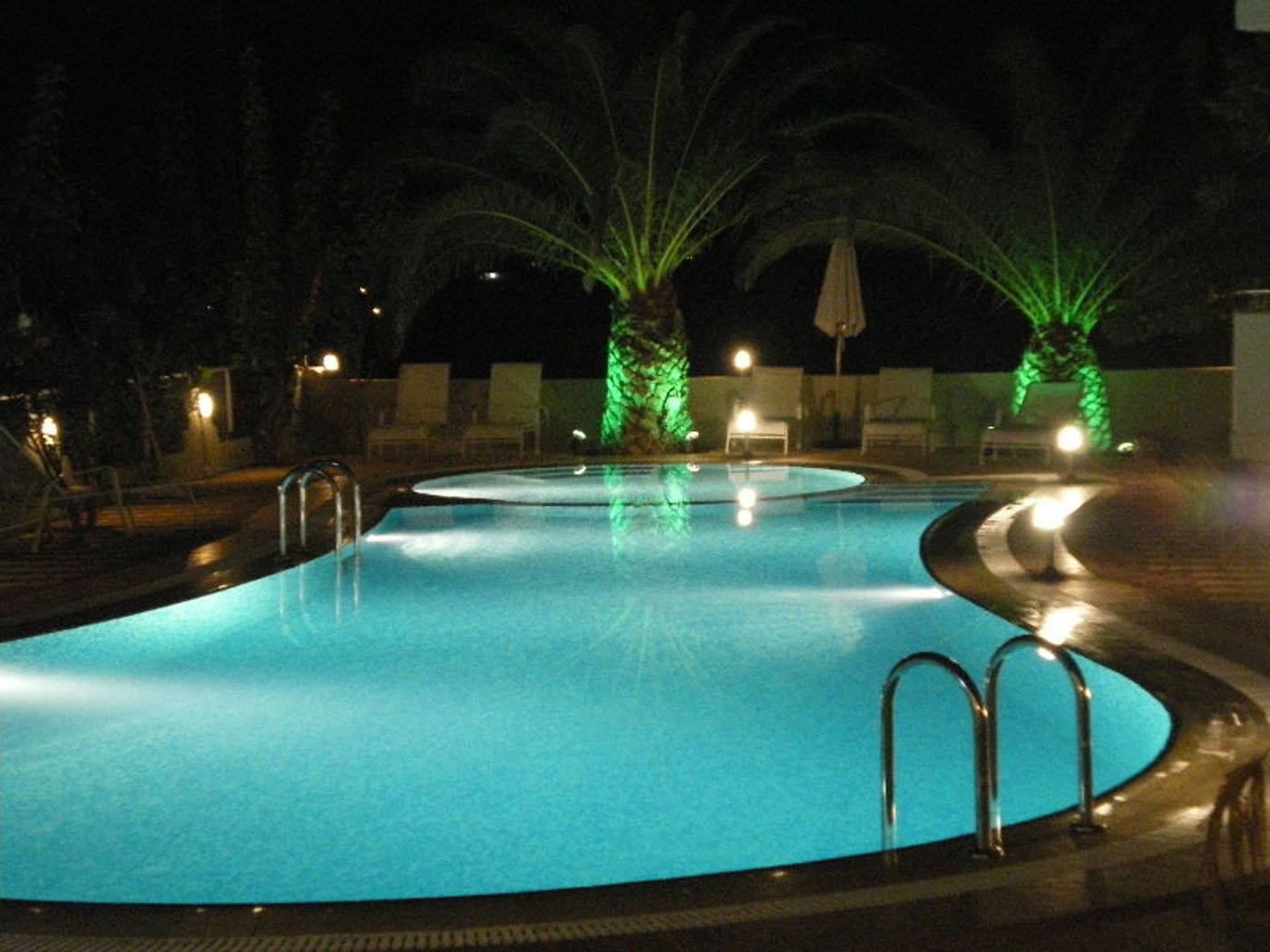 Apollo-Hotel-Pool-19